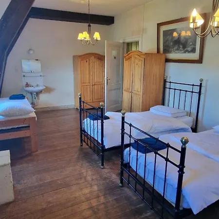 בקתה Le Chateau De Blier, Between Durbuy And La Roche-en-ardenne *