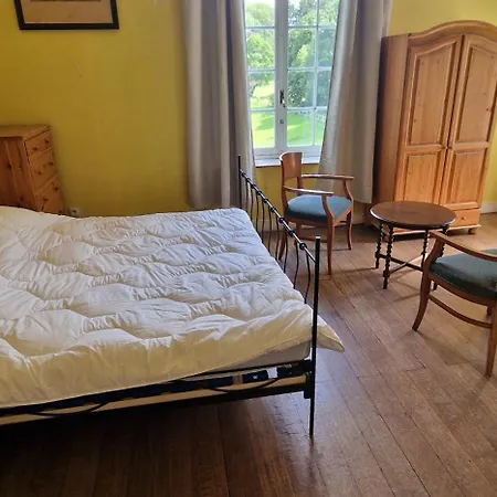 בקתה Le Chateau De Blier, Between Durbuy And La Roche-en-ardenne ארזי