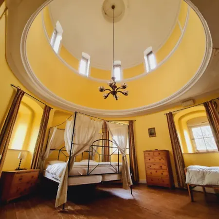 Chalet Le Chateau De Blier, Between Durbuy And La Roche-en-ardenne Érezée