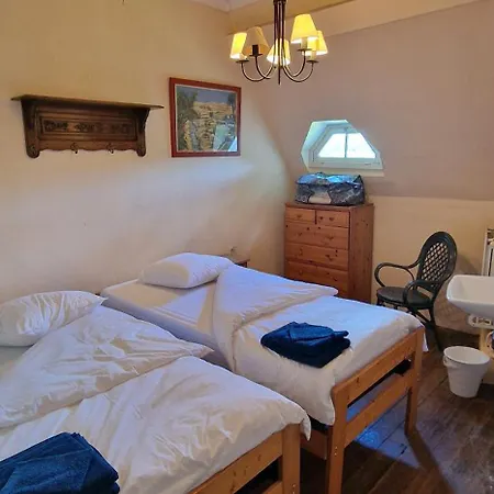 Le Chateau De Blier, Between Durbuy And La Roche-en-ardenne בקתה ארזי